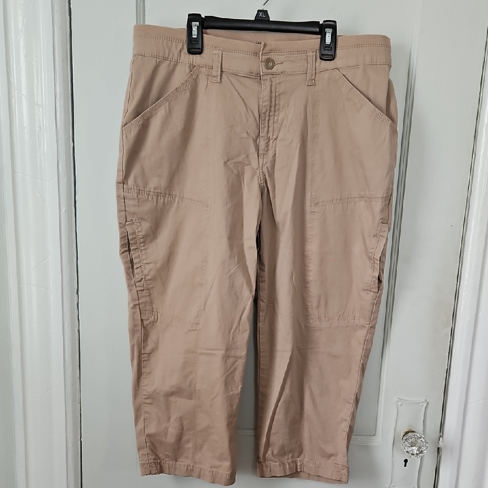 Lee Relaxed Fit Beige Capris- 14